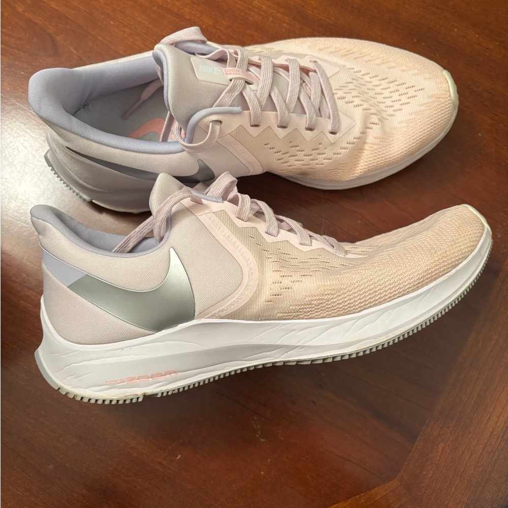 Nike Women's Pink Running Shoes